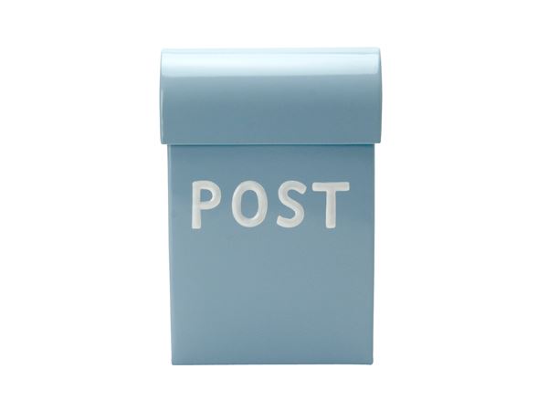 Lyseblå mini postkasse flot design. Find farverige postkasser hos Notre Dame.